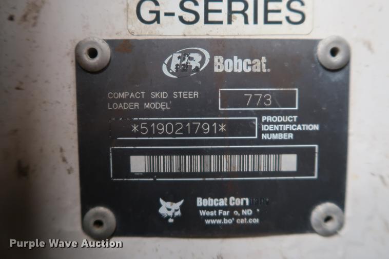 image for item DA8665 2001 Bobcat 773 skid steer