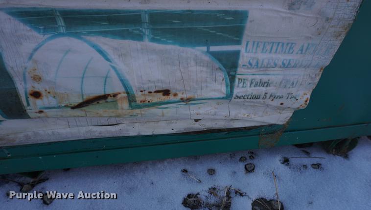 image for item DB0333 Quonset hut building