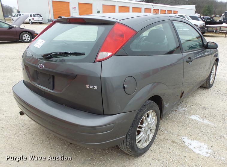 image for item DB9828 2005 Ford Focus