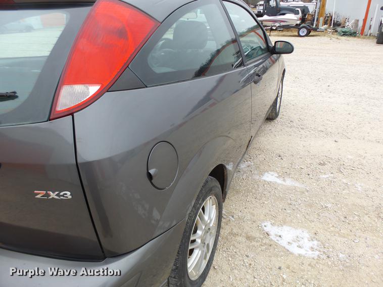 image for item DB9828 2005 Ford Focus