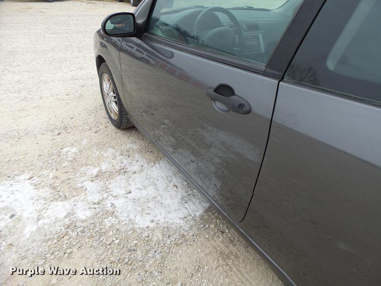 image for item DB9828 2005 Ford Focus