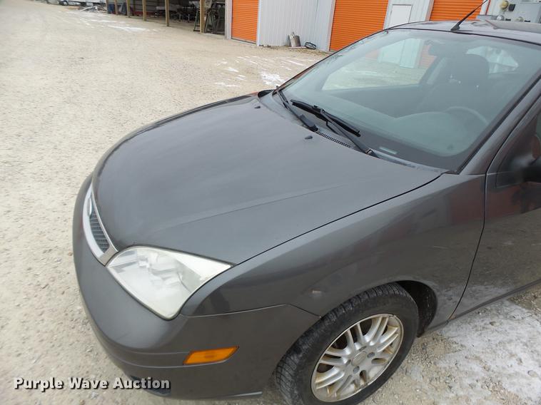 image for item DB9828 2005 Ford Focus