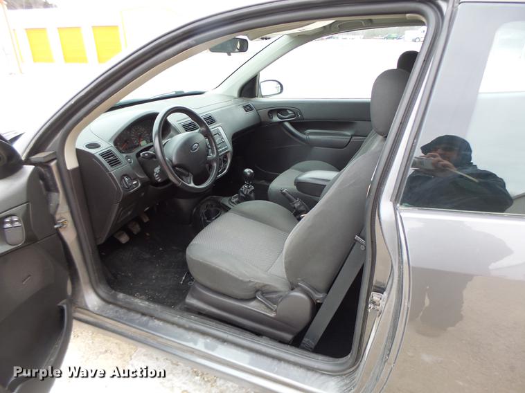image for item DB9828 2005 Ford Focus