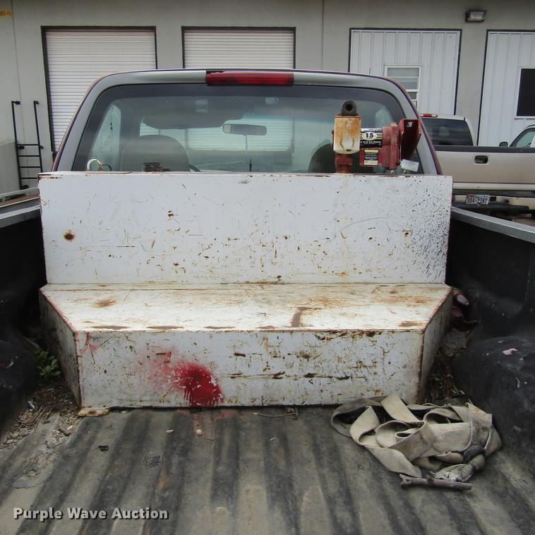 image for item DC0003 1998 Ford F150 pickup truck