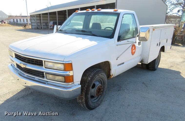 image for item DC0819 1998 Chevrolet 3500 Cheyenne utility bed truck