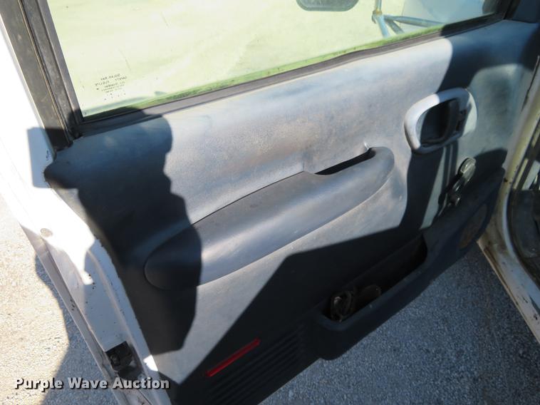 image for item DC0819 1998 Chevrolet 3500 Cheyenne utility bed truck