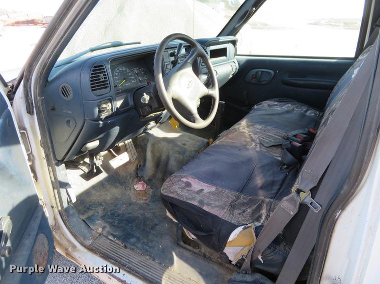 image for item DC0819 1998 Chevrolet 3500 Cheyenne utility bed truck