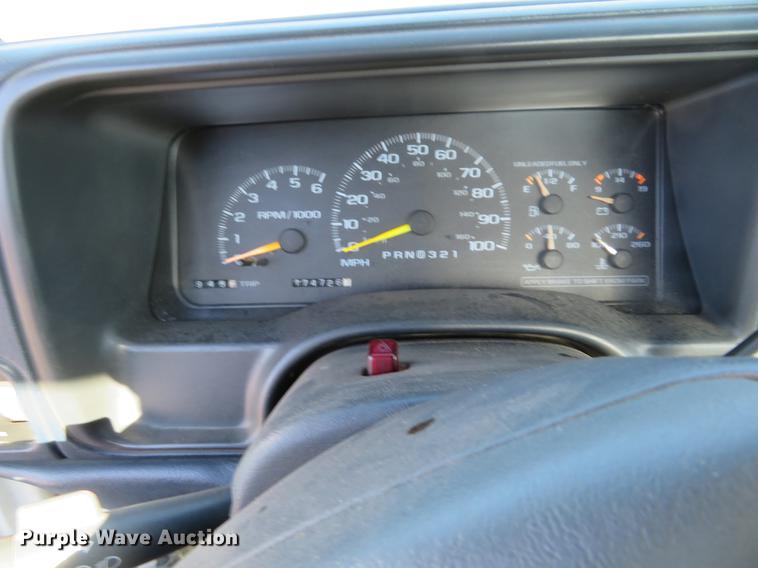 image for item DC0819 1998 Chevrolet 3500 Cheyenne utility bed truck