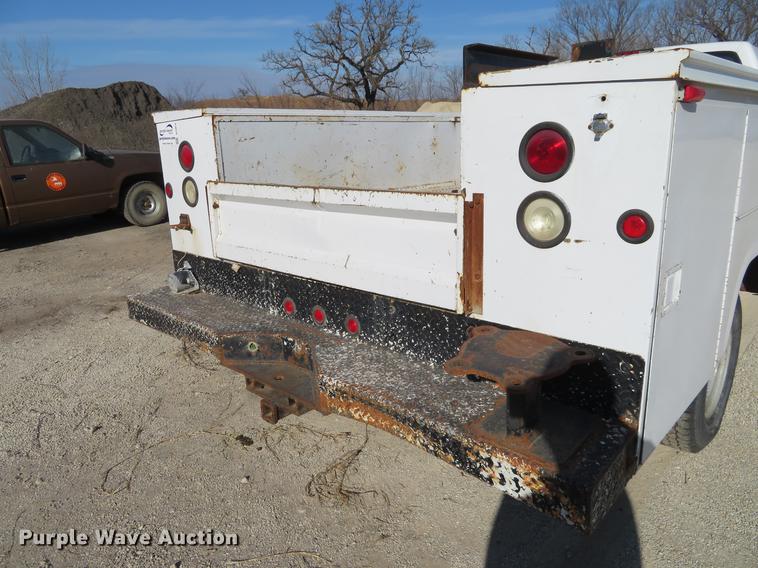 image for item DC0819 1998 Chevrolet 3500 Cheyenne utility bed truck