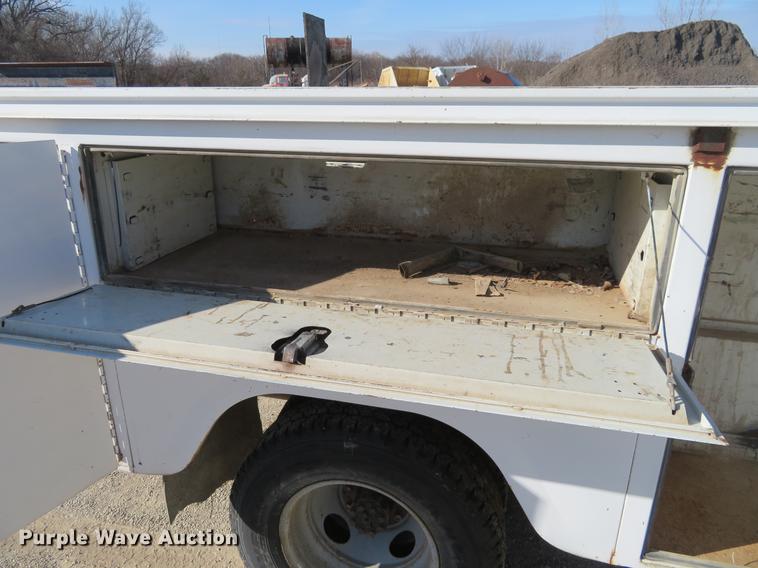 image for item DC0819 1998 Chevrolet 3500 Cheyenne utility bed truck