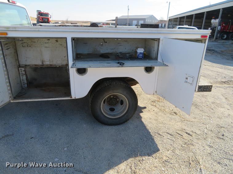 image for item DC0819 1998 Chevrolet 3500 Cheyenne utility bed truck