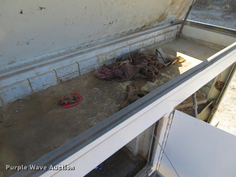 image for item DC0819 1998 Chevrolet 3500 Cheyenne utility bed truck