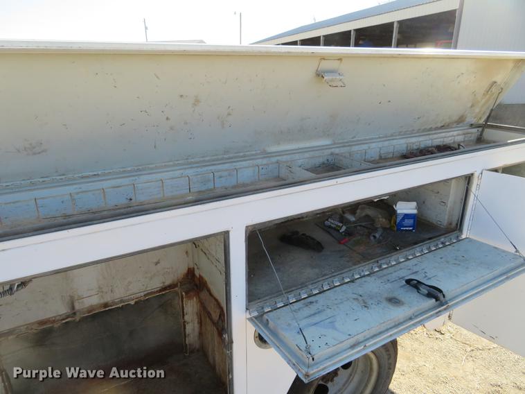 image for item DC0819 1998 Chevrolet 3500 Cheyenne utility bed truck