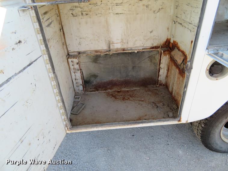 image for item DC0819 1998 Chevrolet 3500 Cheyenne utility bed truck