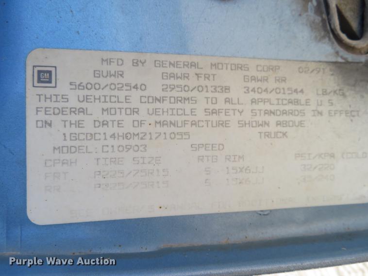 image for item DC0823 1991 Chevrolet 1500 pickup truck