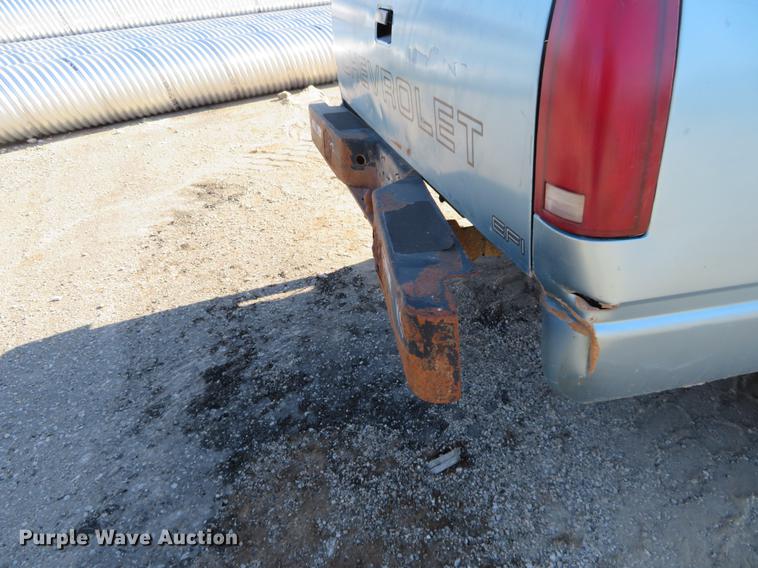 image for item DC0823 1991 Chevrolet 1500 pickup truck