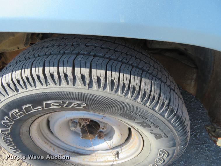 image for item DC0823 1991 Chevrolet 1500 pickup truck