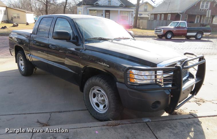 image for item DC0824 2007 Dodge Dakota pickup truck