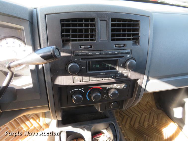 image for item DC0824 2007 Dodge Dakota pickup truck