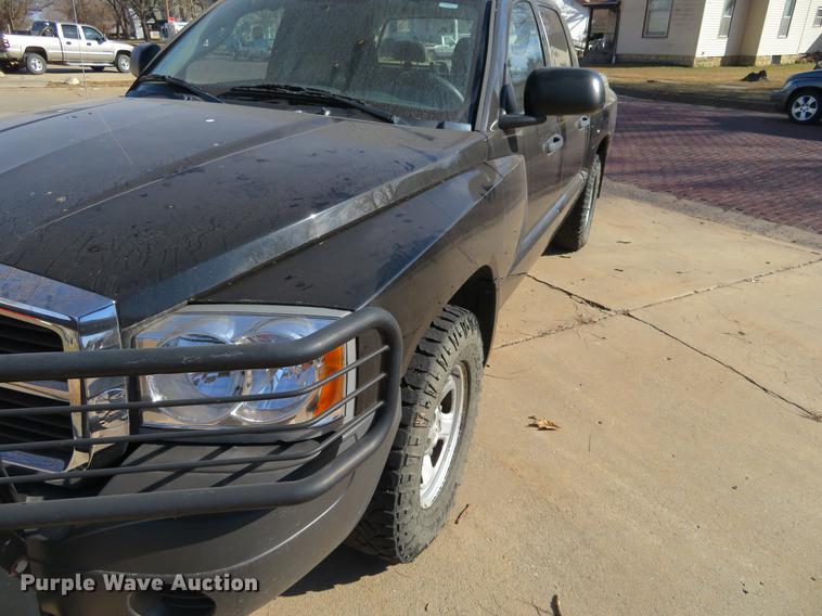 image for item DC0824 2007 Dodge Dakota pickup truck