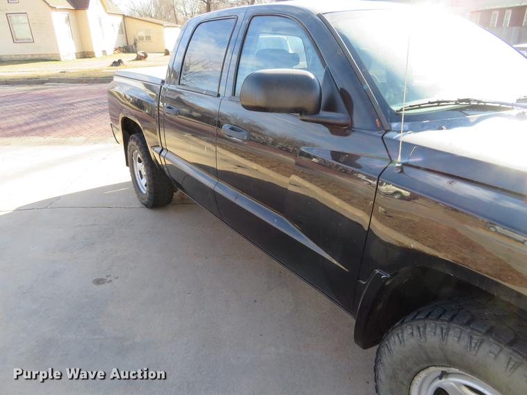 image for item DC0824 2007 Dodge Dakota pickup truck