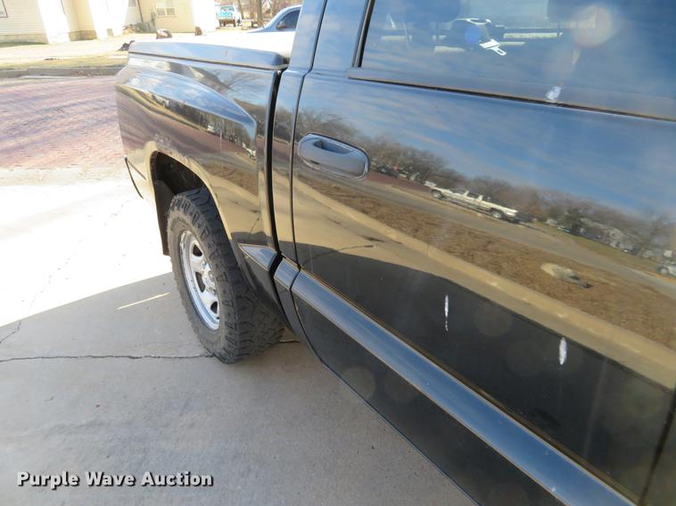 image for item DC0824 2007 Dodge Dakota pickup truck