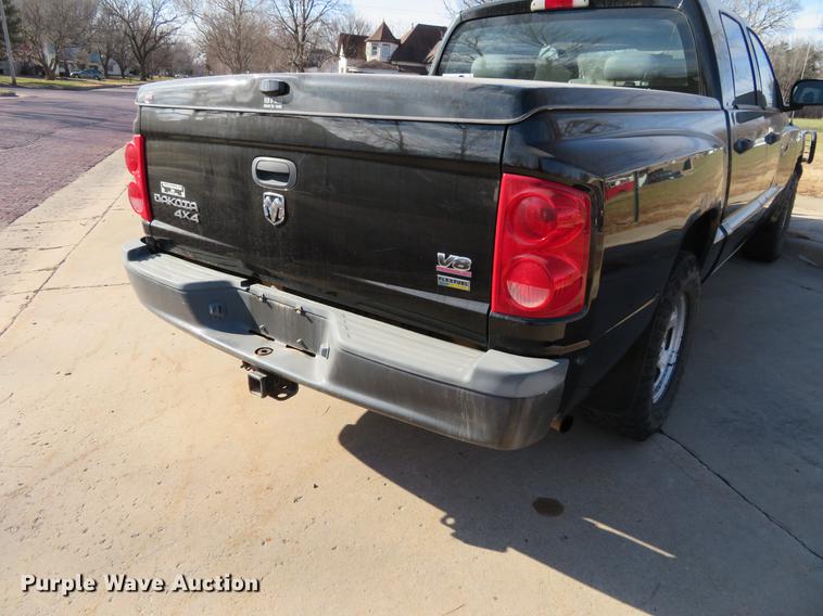image for item DC0824 2007 Dodge Dakota pickup truck