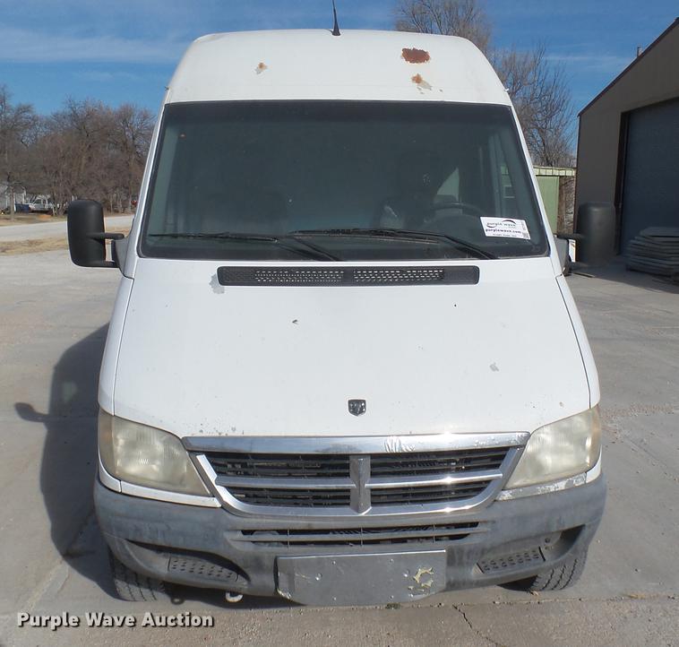 image for item DC1917 2003 Dodge Sprinter 2500 van