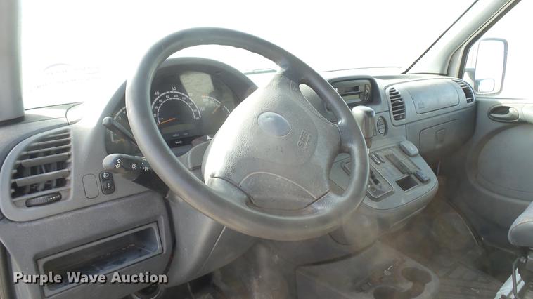 image for item DC1917 2003 Dodge Sprinter 2500 van