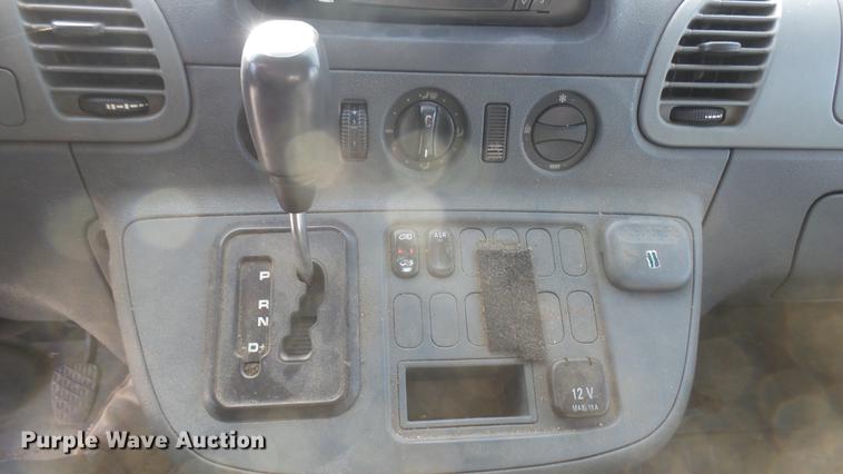 image for item DC1917 2003 Dodge Sprinter 2500 van