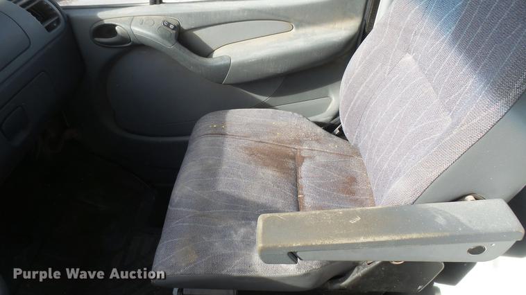 image for item DC1917 2003 Dodge Sprinter 2500 van