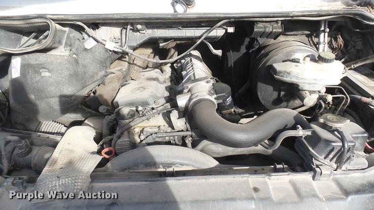 image for item DC1917 2003 Dodge Sprinter 2500 van