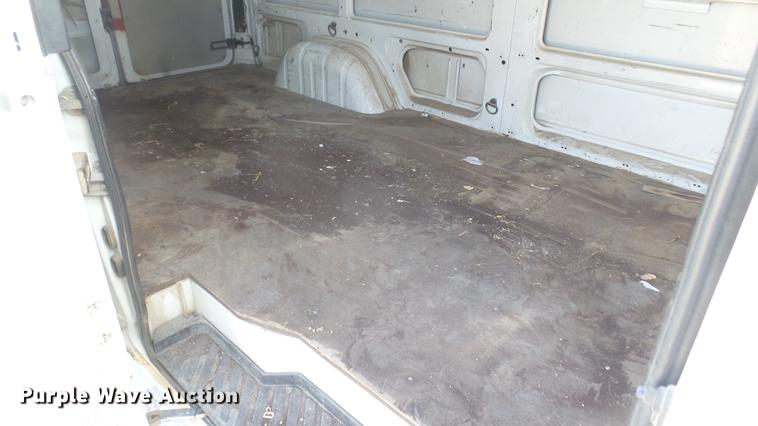 image for item DC1917 2003 Dodge Sprinter 2500 van