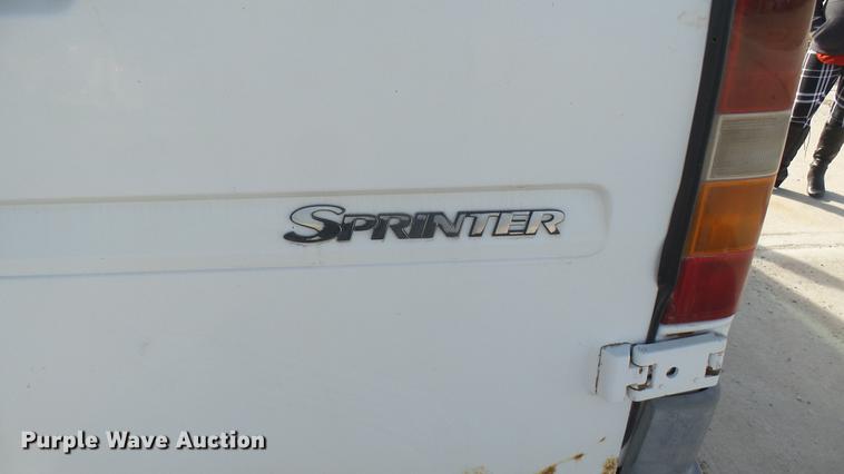image for item DC1917 2003 Dodge Sprinter 2500 van