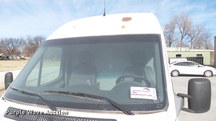 image for item DC1917 2003 Dodge Sprinter 2500 van