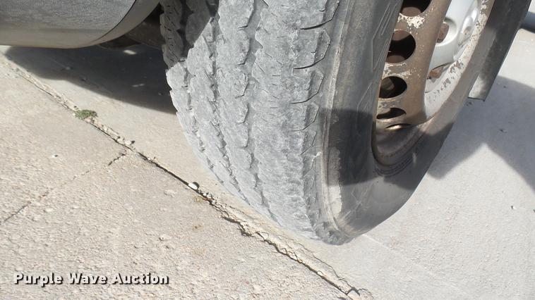 image for item DC1917 2003 Dodge Sprinter 2500 van