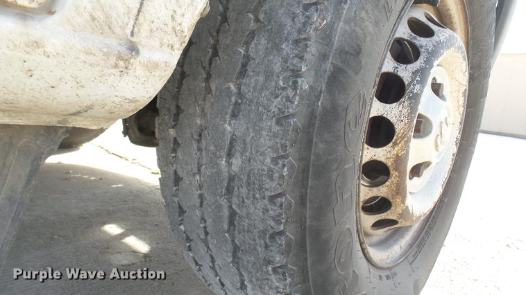 image for item DC1917 2003 Dodge Sprinter 2500 van