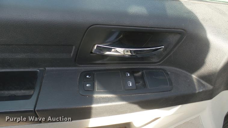 image for item DC1927 2008 Dodge Grand Caravan van