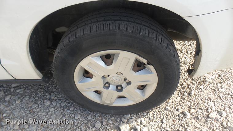 image for item DC1927 2008 Dodge Grand Caravan van