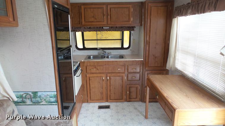 image for item DC2643 1993 Coachmen Catalina 265RB camper