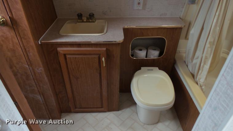 image for item DC2643 1993 Coachmen Catalina 265RB camper