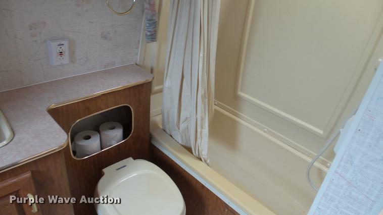 image for item DC2643 1993 Coachmen Catalina 265RB camper