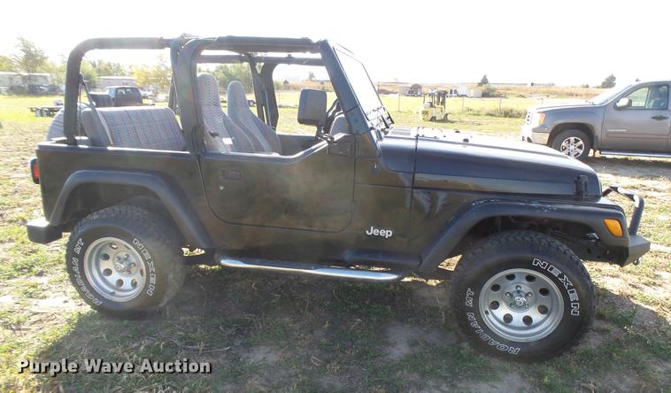 image for item DC3785 1997 Jeep Wrangler SUV