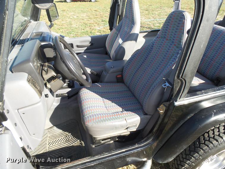 image for item DC3785 1997 Jeep Wrangler SUV