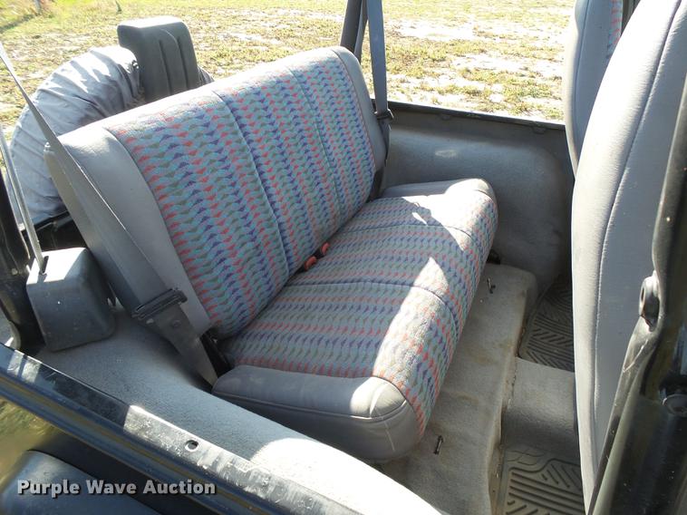 image for item DC3785 1997 Jeep Wrangler SUV
