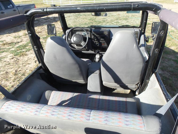 image for item DC3785 1997 Jeep Wrangler SUV