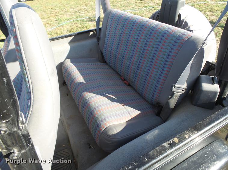 image for item DC3785 1997 Jeep Wrangler SUV