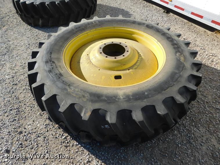 image for item DC8424 (4) Firestone 520/85R46 Deep Tread tires