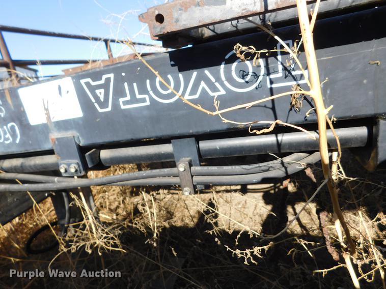 image for item DC8435 Approximately 6 forklift masts