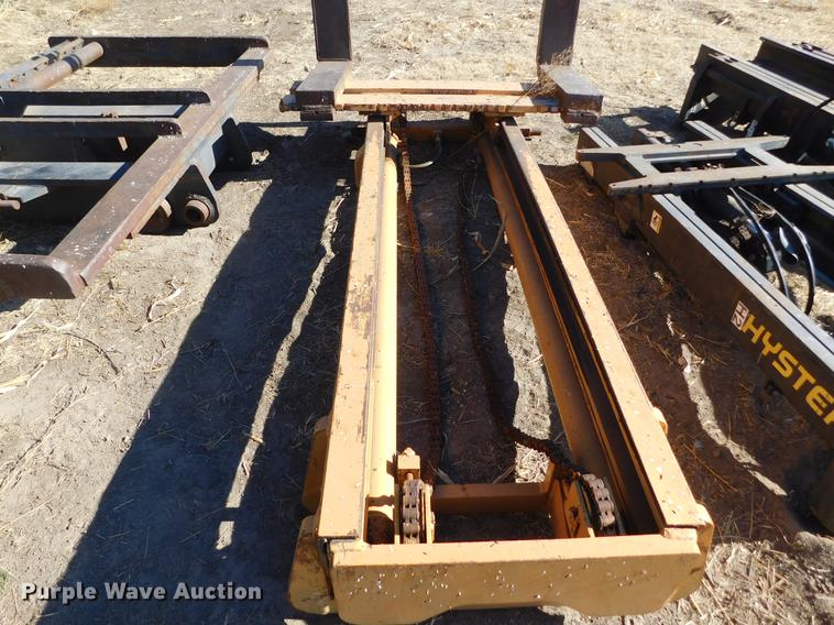 image for item DC8436 Approximately 7 forklift masts